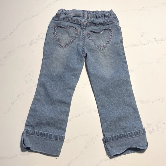 ❗2/$10❗Jeans with pink embroidery size 3T - Picture 5 of 5